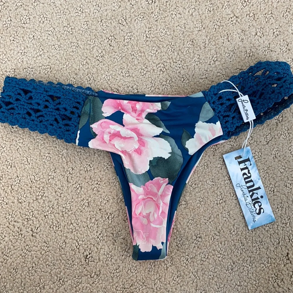 NWT Frankie’s Bikini Bottom
